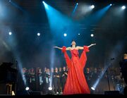 Videos: Η συναυλία της Emma Shapplin στο θέατρο Λυκαβηττού