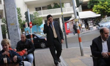 Βόλτα στο κέντρο της Αθήνας για τον Αλέξη Παπαχελά