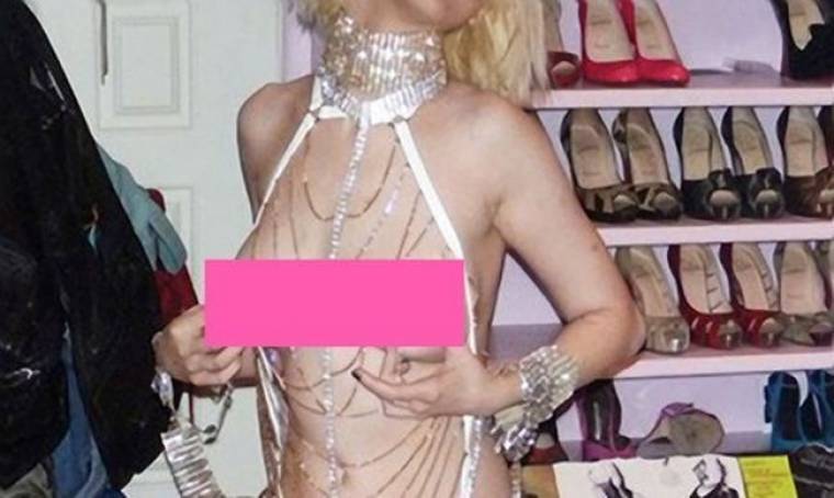 Christina Aguilera: Στο διαδίκτυο γυμνές της φωτογραφίες