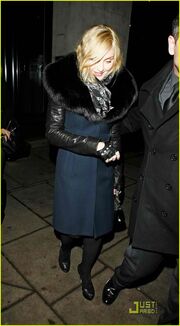 Η Madonna μετά από δείπνο σε εστιατόριο στο Λονδίνο
