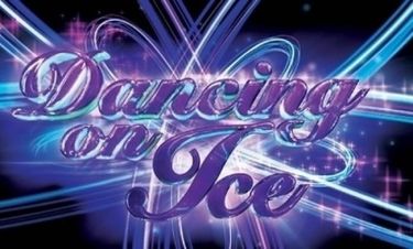 Video: Πρώτη αποχώρηση από το Dancing on Ice. Ποιος έφυγε;
