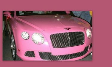 Η ροζ Barbie Bentley γνωστής τραγουδίστριας