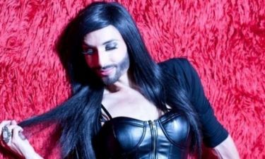 Video: Άλλαξε φύλο οπτικά για να πάει… Eurovision!