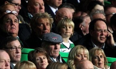 Rod Stewart: Μυεί το γιο του στον κόσμο της Celtic