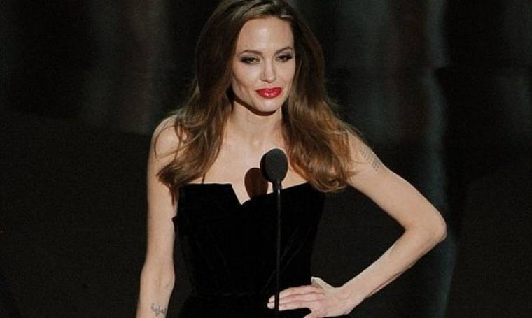 Σε «επικίνδυνα επίπεδα διατροφής» η Angelina Jolie