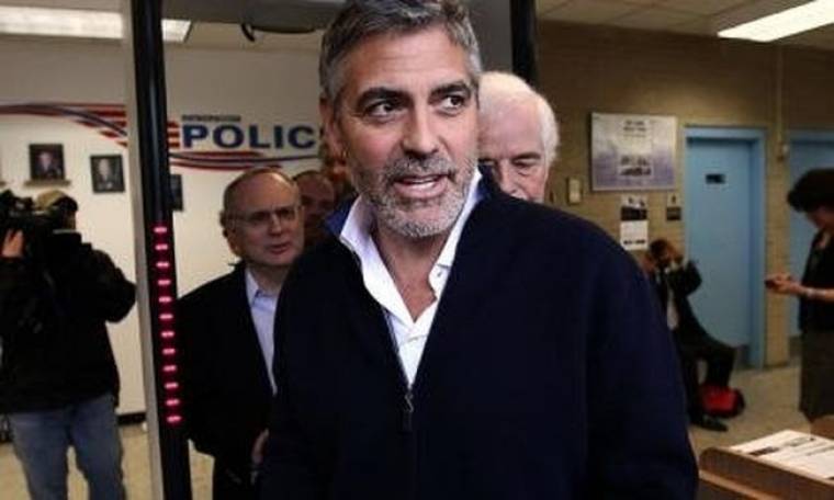 George Clooney: Εκμεταλλεύομαι την αναγνωρισιμότητά μου για να μιλήσω για το Σουδάν