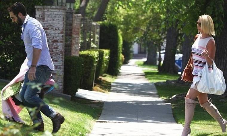Katherine Heigl: Η πρώτη βόλτα με το νέο της μωρό