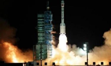 Το Πεκίνο στέλνει την πρώτη Κινέζα στο διάστημα!