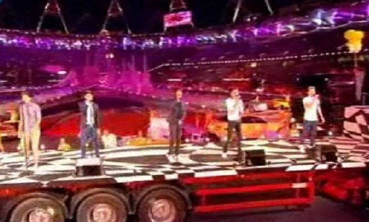 Ολυμπιακοί Αγώνες 2012: One Direction: Πάνω σε νταλίκα εμφανίστηκαν στην τελετή λήξης