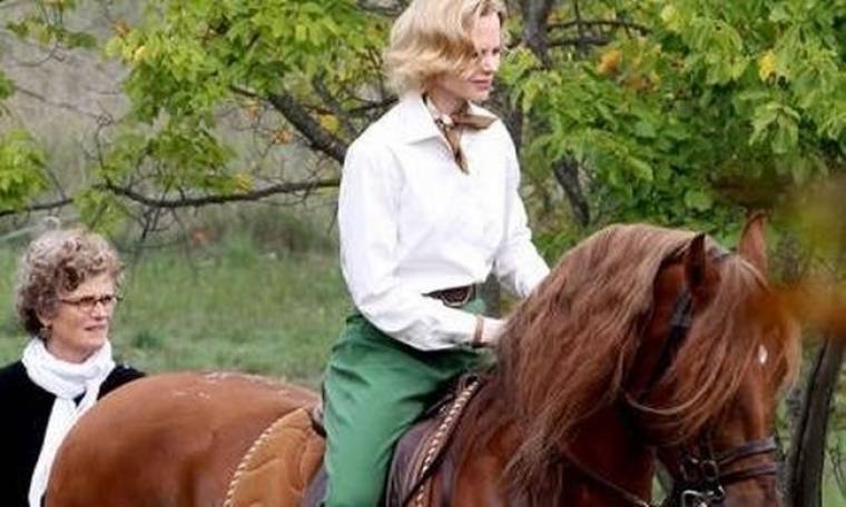 Nicole Kidman: Και ιππασία στα πλατό!