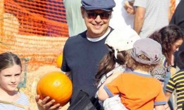 Ο Billy Crystal με τα εγγόνια του ετοιμάζεται για το Halloween