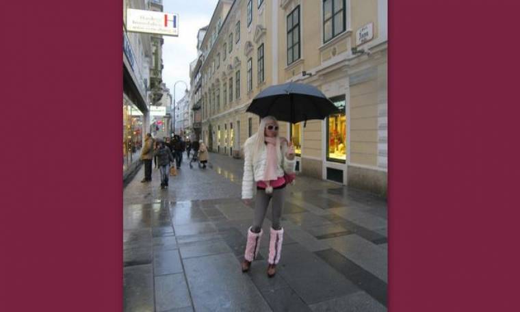 Τζούλια Αλεξανδράτου: Άφησε την Μύκονο και κάνει διακοπές στην χιονισμένη Βιέννη! (φωτό)