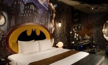 Το δωμάτιο του Batman και ο σωσίας του Clooney!