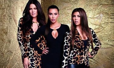 Οι αδερφές Kardashian παρουσιάζουν τη νέα τους κολεξιόν