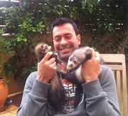Νίκος Παπαδάκης: Δείτε το παράξενο ζώο που έχει σπίτι του για κατοικίδιο!