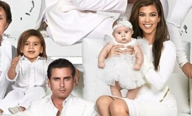 Η Penelope Disick στην οικογενειακή φωτογραφία των Kardashians