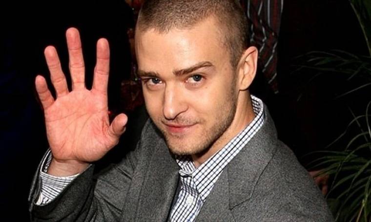Πρόσκληση από άστεγο στον Justin Timberlake για βοήθεια