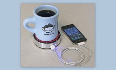 Απίστευτο Gadget: Φορτίζεις το κινητό σου πίνοντας καφέ