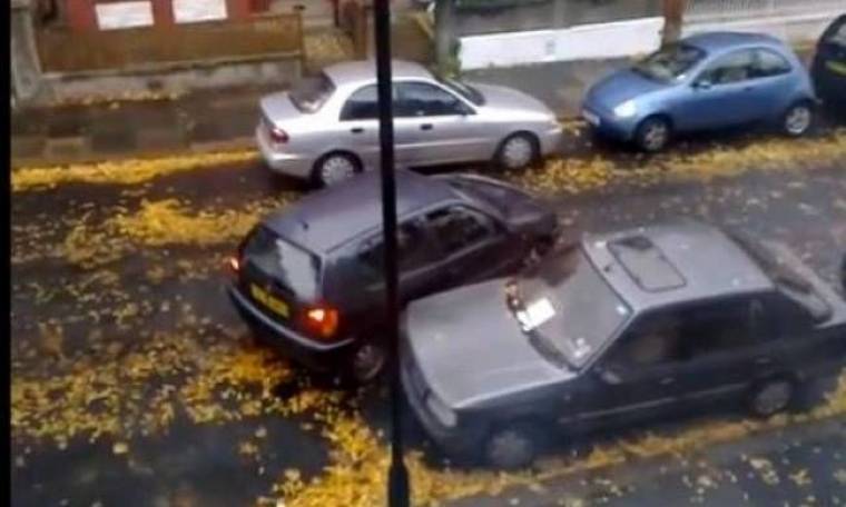 Βίντεο: Αν δείτε αυτήν την οδηγό στο δρόμο... κάντε τον σταυρό σας