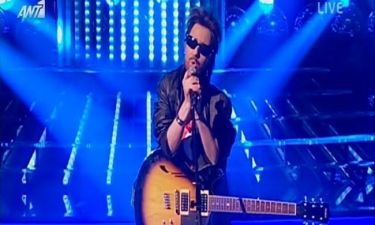 Your face sounds familiar: Άντα Λιβιτσάνου: Έγινε... «άντρας» για να υποδυθεί τον Bono των U2
