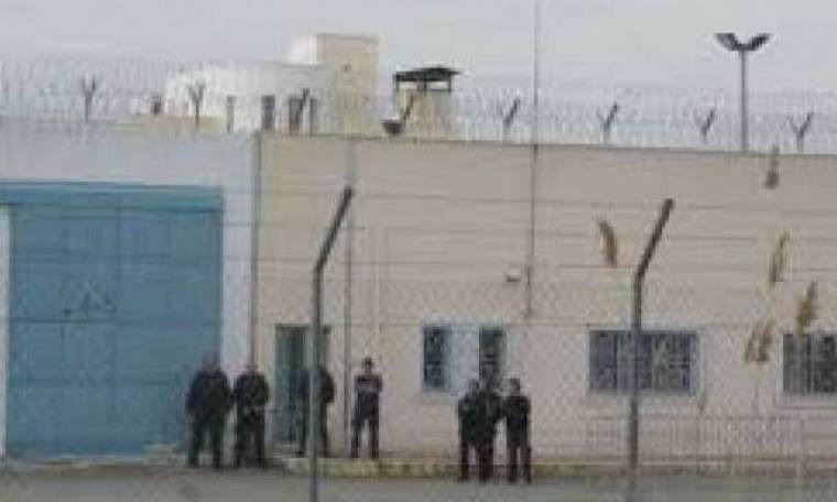 ΕΚΤΑΚΤΟ: Ένας νεκρός και δύο τραυματίες στη φυλακή Γρεβενών