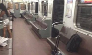 Βίντεο: Βόλτα με το μετρό με... ανοικτή την πόρτα!