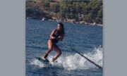Δείτε την Σόφη Πασχάλη να κάνει wakeboard