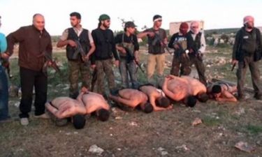 Bίντεο-ΣΟΚ με εκτελέσεις Σύρων στρατιωτών από τους αντάρτες