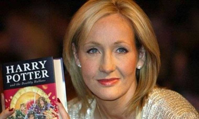 Η J.K. Rowling στηρίζει τις άνεργες μητέρες