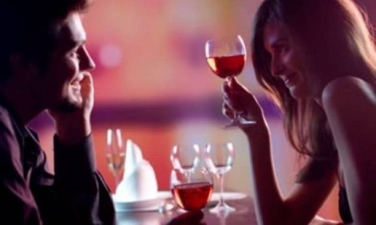 5 πράγματα που πρέπει οπωσδήποτε να έχετε μαζί σας στο πρώτο ραντεβού!