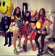 Backstage με τους Άγγελους της Victoria's Secret (photos)