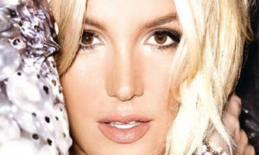 Είναι η μέση της Britney Spears τόσο λεπτή;