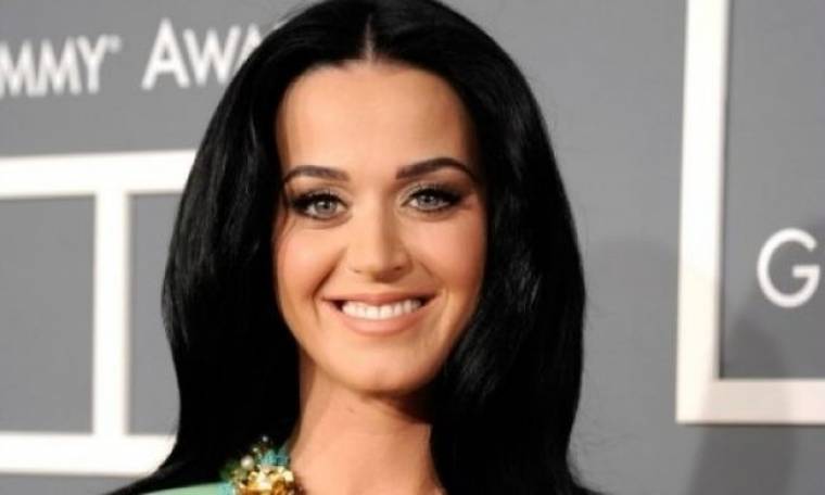 Τι ζητά να έχει η Katy Perry οπωσδήποτε στα παρασκήνια;