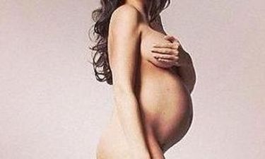 Πόσταρε γυμνή της φωτογραφία στο instagram μια εβδομάδα πριν γεννήσει