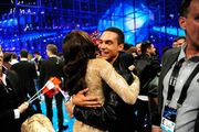 Eurovision 2014: Το καρδιοχτύπι της Conchita και η αγκαλιά του Riskykidd!