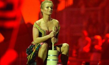 Eurovision 2014: Πολωνία: Το σέξι χορευτικό με τις παραδοσιακές στολές της χώρας τους