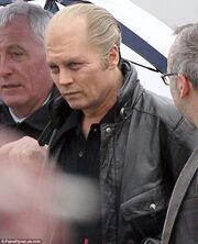 Δείτε τον Johnny Depp αγνώριστο με φαλάκρα και ξανθό μαλλί! (φωτό)