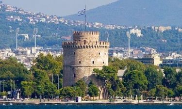 Θεσσαλονίκη: Το παγκάκι που «μαγνητίζει» τα βλέμματα όλων (pic)