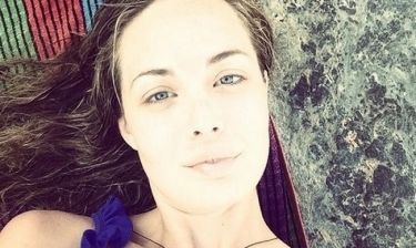 Αντωνία Καλλιμούκου: Selfie στην παραλία και χωρίς μακιγιάζ