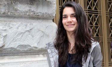 Δανάη Σκιάδη: «Δεν ενδιαφέρομαι ποτέ να μαθαίνω τα προσωπικά των άλλων»
