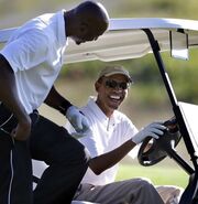 Ομπάμα: Μετά τα… δάκρυα για τον νεκρό δημοσιογράφο πήγε για γκολφ