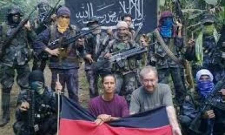Φρίκη: Οι Ισλαμιστές θα αποκεφαλίσουν το Γερμανό όμηρο στις Φιλιππίνες