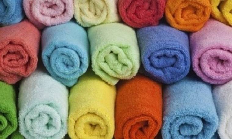 Πόσο συχνά πρέπει να πλένουμε τις πετσέτες μπάνιου και κουζίνας;