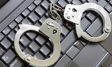 Συνελήφθη καθηγητής με σκληρό υλικό παιδικής πορνογραφίας