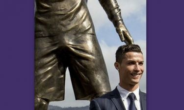 Έχετε ξαναδεί άγαλμα με προσόντα; Δείτε του Cristiano Ronaldo!