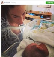 Εύα Λάσκαρη: Έγινε τριών μηνών ο γιος της και δημοσίευσε την πιο τρυφερή φωτογραφία 