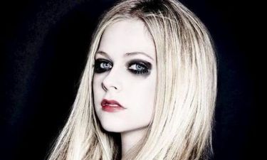 Η συγκλονιστική εξομολόγηση της Avril Lavigne για την ασθένεια της