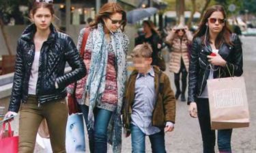 Τζένη Μπαλατσινού: Για ψώνια με τα παιδιά της