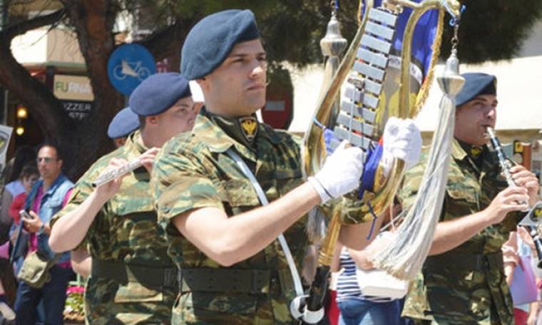 Κωνσταντίνας Αργυρός: Σε στρατιωτική παρέλαση στην Αλεξανδρούπολη