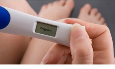 Τεστ εγκυμοσύνης: Ποια είναι η κατάλληλη ώρα για να το κάνω;